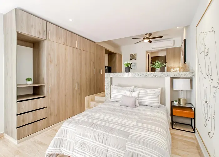 Hotel Syrena At 203 *